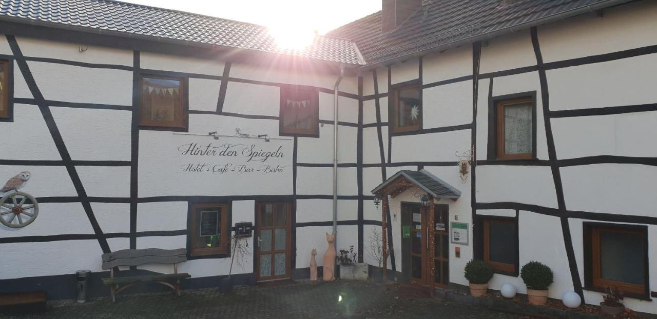 Hinter Den Spiegeln Hotel Heimbach Bagian luar foto